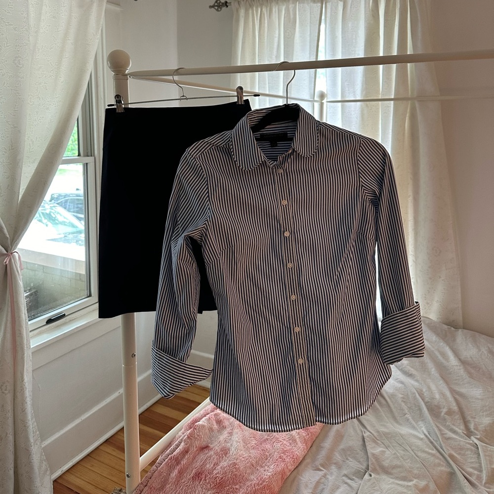 Banana Republic matching button up and pencil skirt suit